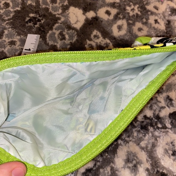 Vera Bradley makeup case small compact bag with zipper closure - Picture 5 of 7